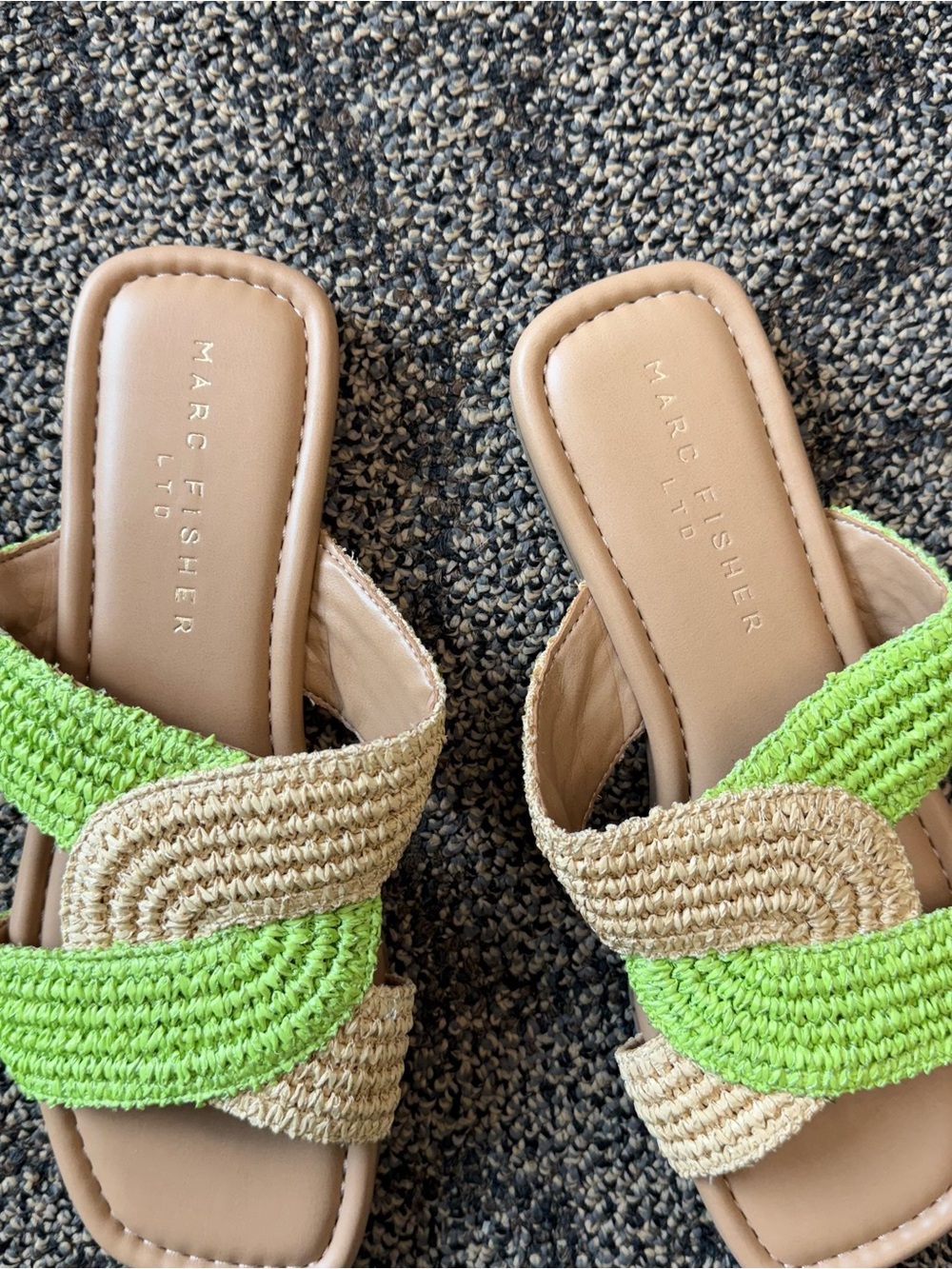 Marc Fisher LTD Navie Slip-On Flat Woven Straw Light Green Tan Sandals - Picture 2 of 3
